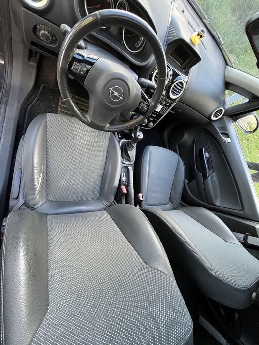 Opel Corsa 2009 1.7 CDTI 125 cp