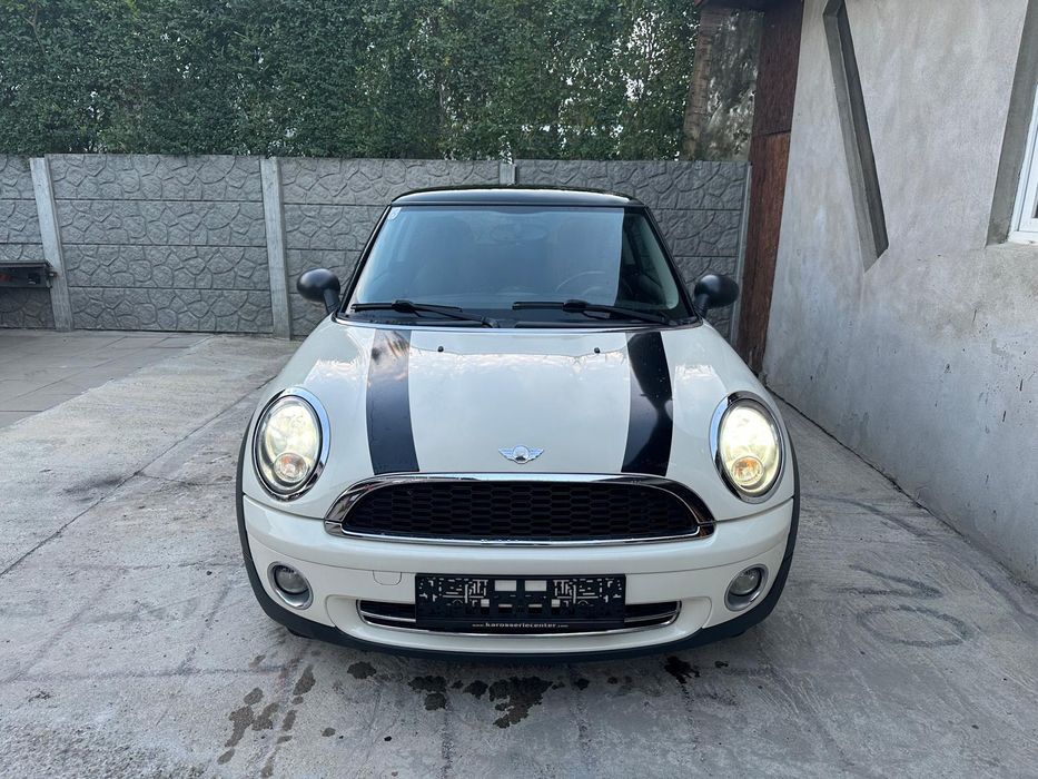 Vând Mini Cooper 1.6