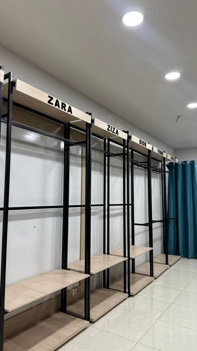 Лофт стеллажи для одежды продам за пол цены