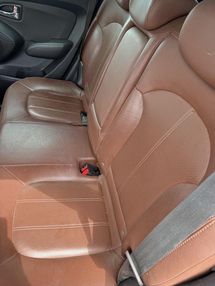 Vand hyundai ix35 ,  4x4 , cutie automata