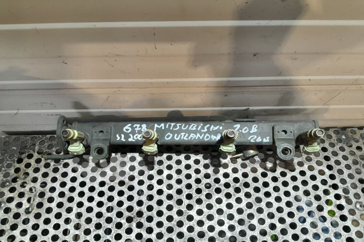 Rampa injectoare 2.0 BENZINA Mitsubishi Outlander 1 [2001 - 2008] Cro