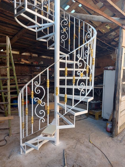 Scari etc modele noi