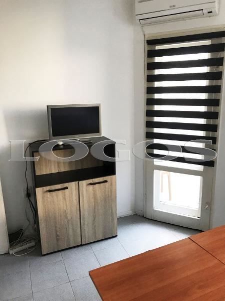 Продава се Двустаен апартамент в Варна, Център - 40 кв.м за 2875 €/кв.м - Снимка #4