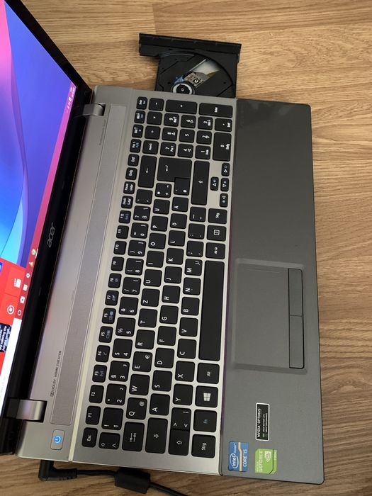 Laptop Acer intel core i5,Display 15,6,Windows 10,8gb ram,1000gb memor