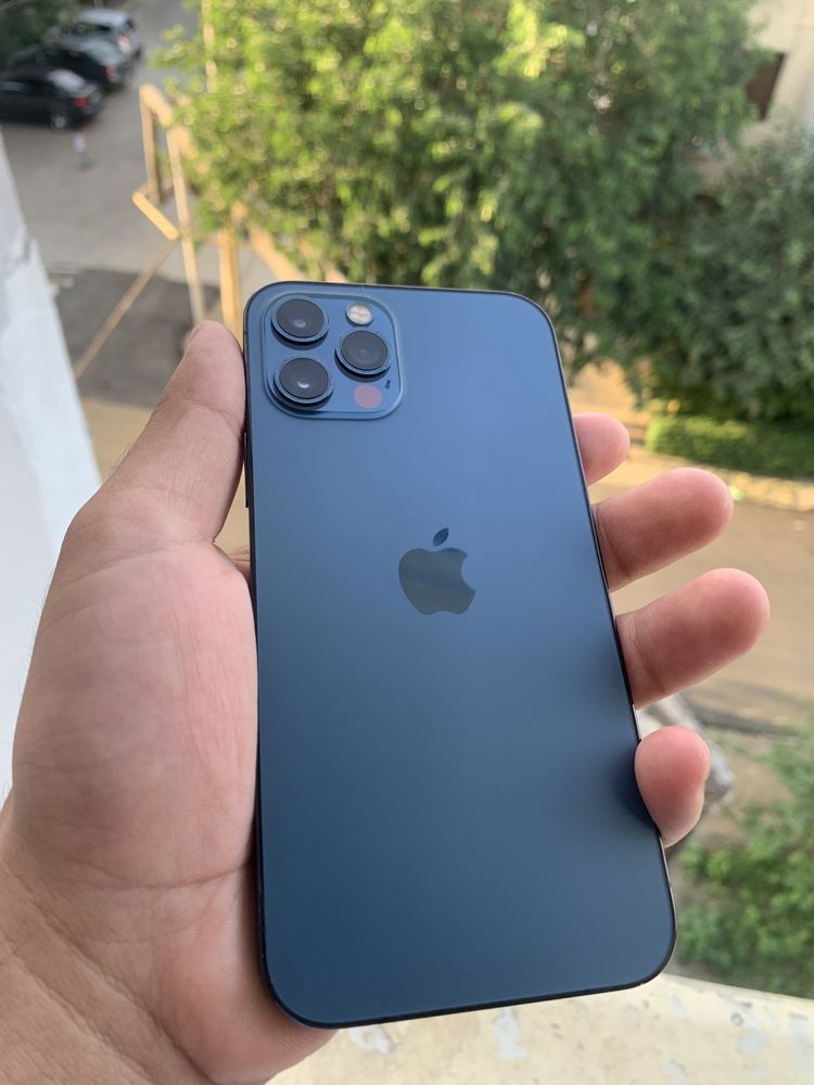 iPhone 12 Pro blue ideal