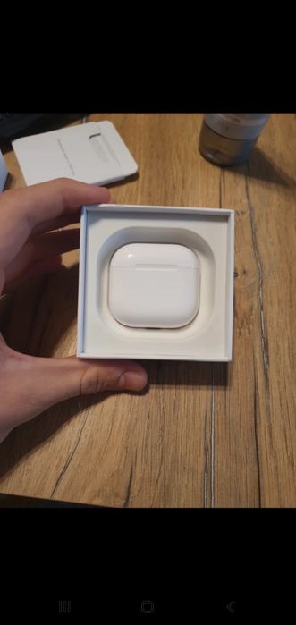 Airpods generația 4