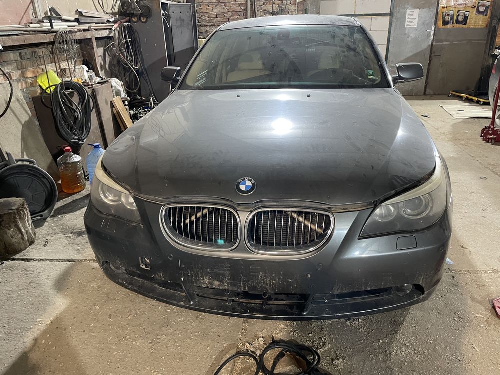 Продавам BMW 525xi E61 на части XDrive