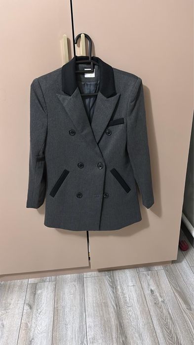 Женский пиджак размер s