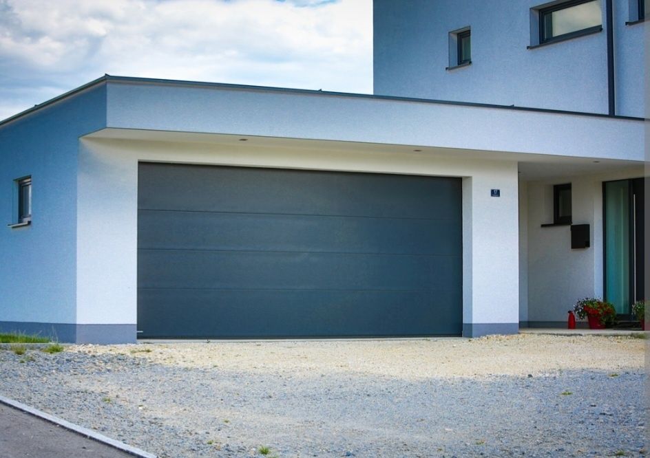 Usa de garaj/ usa secționala/ usi tip rulou/ usi industriale