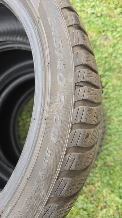 245 40 20 и 275 35 20 зимни гуми Pirelli Sotto Zero 3 RFT спорт пакет