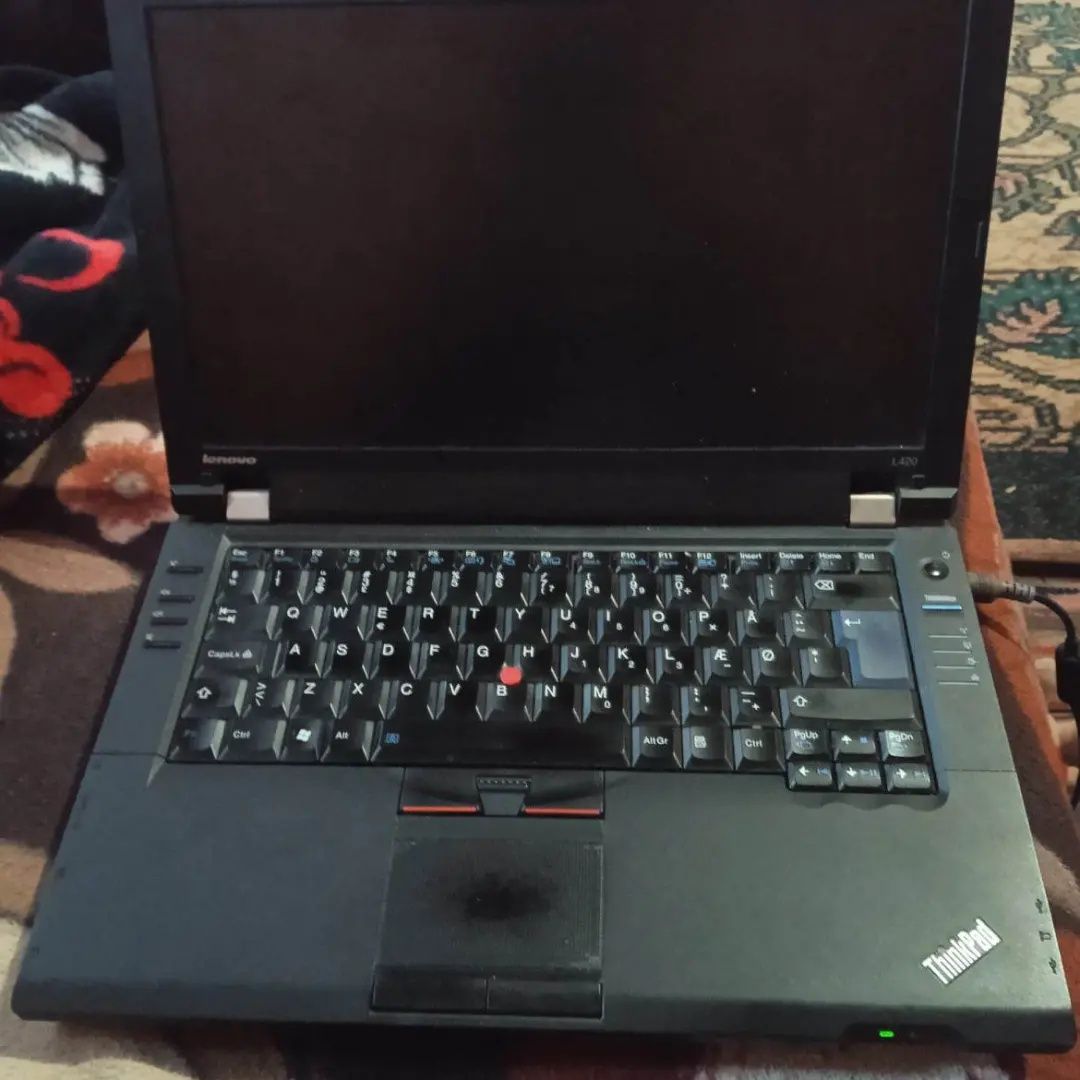 Leptop Lenovo 2023