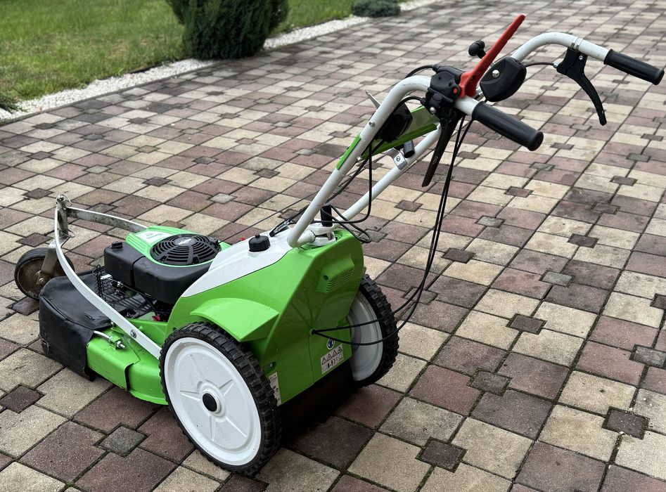 Cositoare motocoasa tractoras iarba Viking
