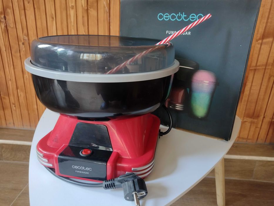 Mașină de făcut vată de zahăr