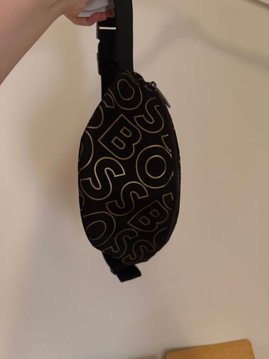 Чанта за кръст Boss