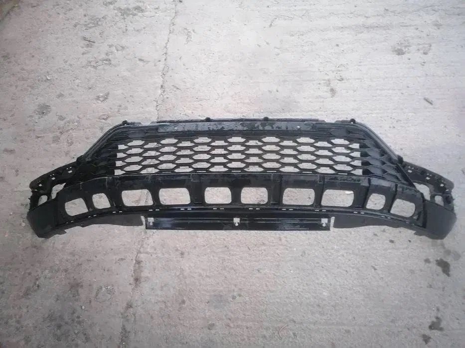 Spoiler/Fusta/Grila VW T Roc bara fata an 2017/2018/2019/2020