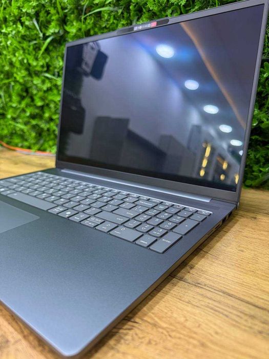 LENOVO Ideapad Slim5/ Core 5 210H/16gb ddr5/512gb ssd/16,0 2,8K OLED