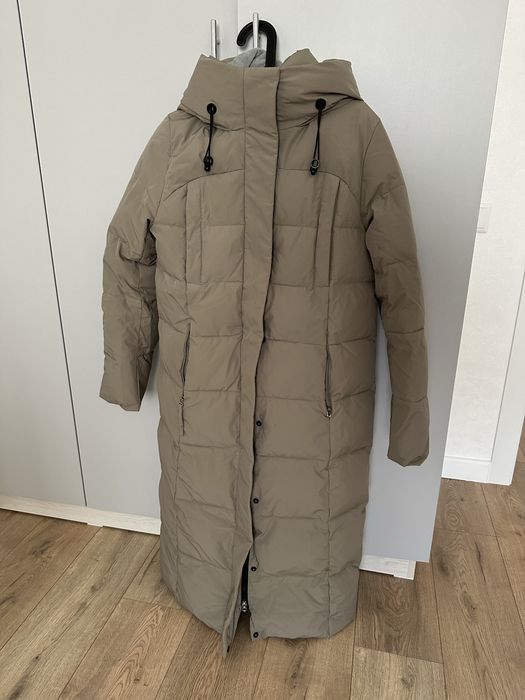Зимний пуховик продам