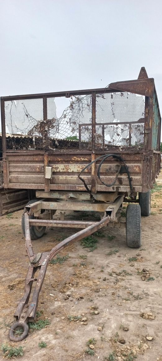 МТЗ 80 трактор. .