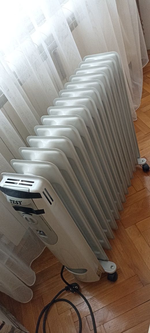 Маслен радиатор TESY 3000 W