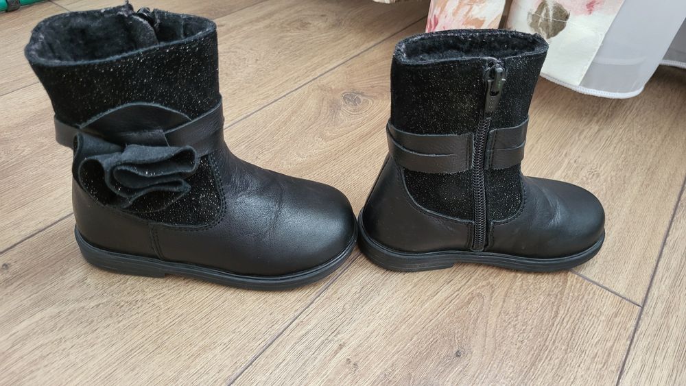 Cizme Hokide cu talonet din piele, imblanite, marime 23