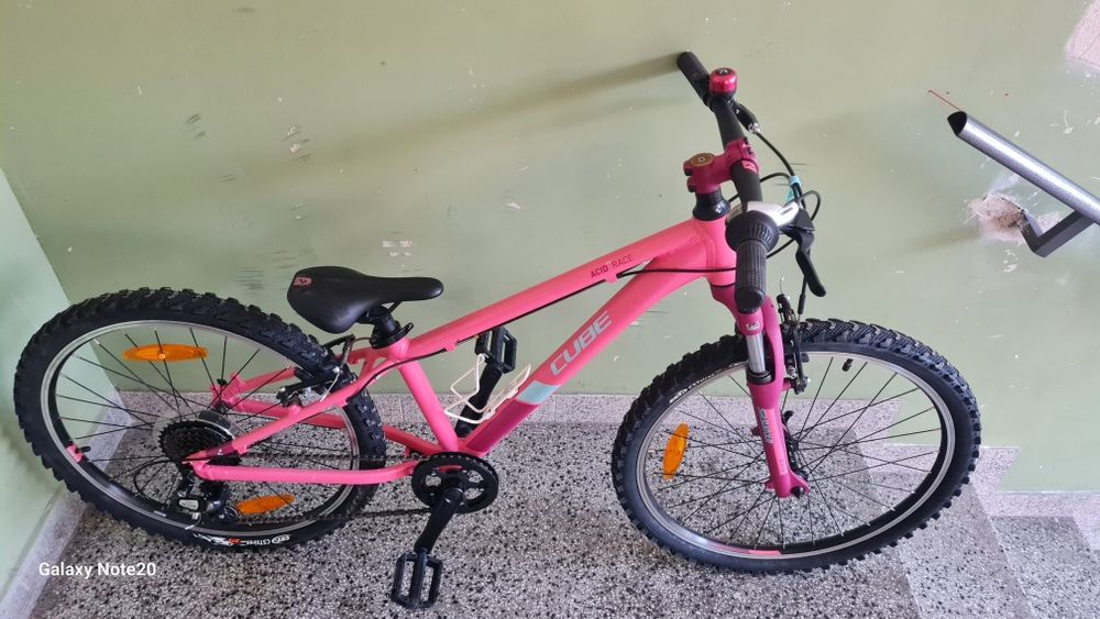 Продавам Cube Acid Race 240 24 цола алуминиев детски велосипед/колело