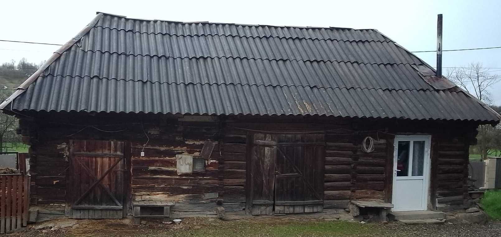 Grajd Vechi, jumatate de bârne (lemn rotund)