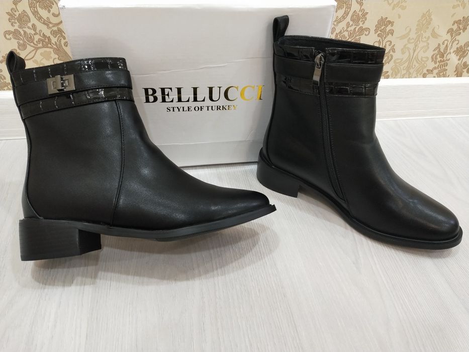 Новые женские сапожки размер 40