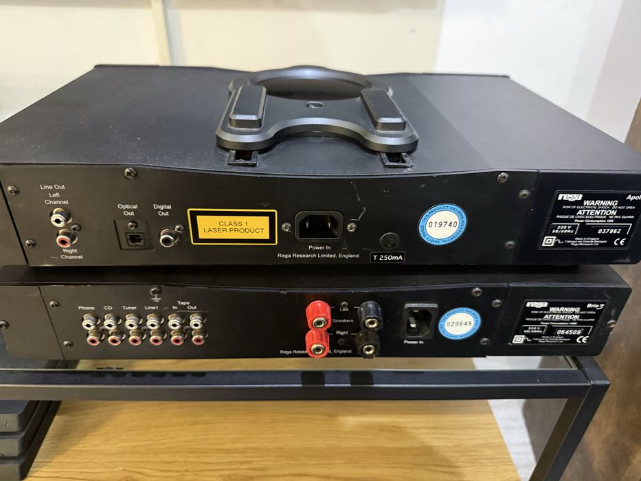 Rega Apollo CD player + Rega Brio 3 Amplificator