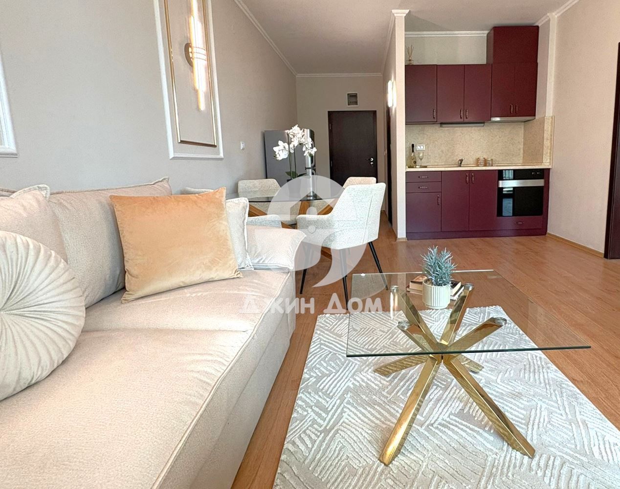 Продава се Двустаен апартамент в к.к. Слънчев бряг - 84 кв.м за 1114 €/кв.м - Снимка #3