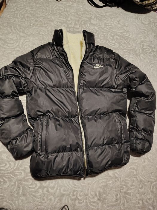Geaca Nike cu două fete