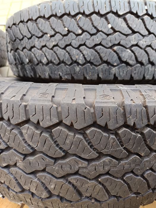 Vând 4 cauciucuri iarna 215/70 R 16 fabricație 2021