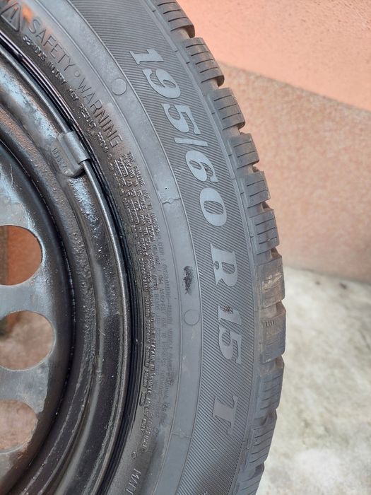 Anvelope iarna  195 60 15  jante opel plus capace originale