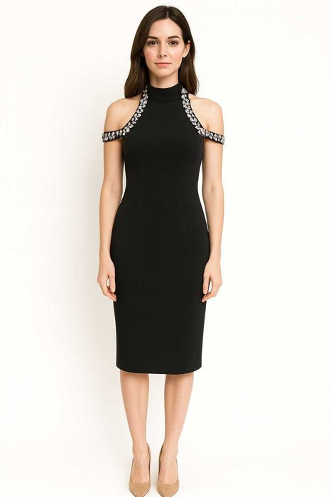 Елегантна  рокля с кристални орнаменти и „cold shoulder“ дизайн