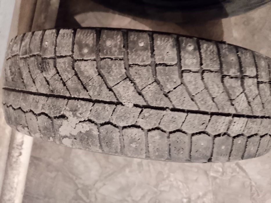 Продам шины зимние б/у