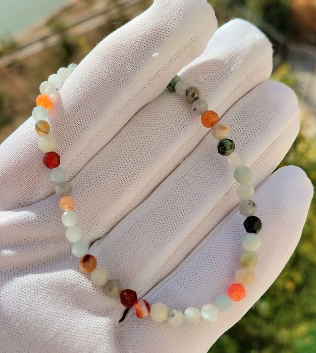 Браслеты из натуральных камней.