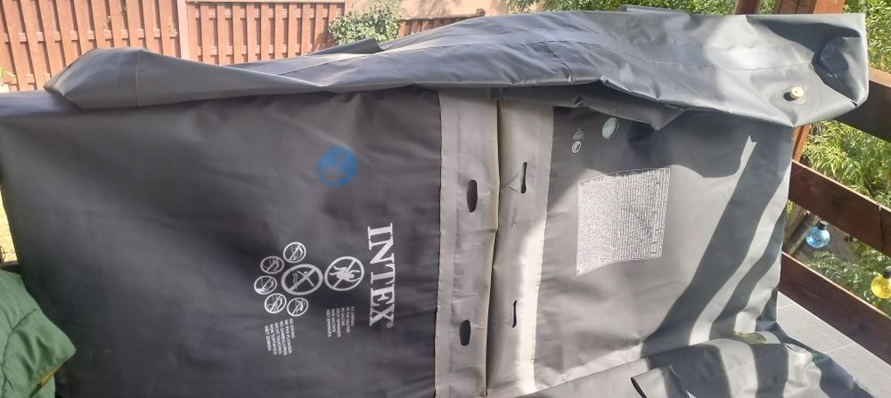 Vând piscină Intex cadru metalic N26356