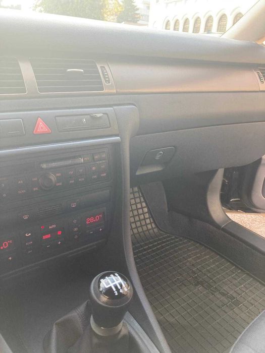 De vanzare AUDI A6 2.5 TDI 1999