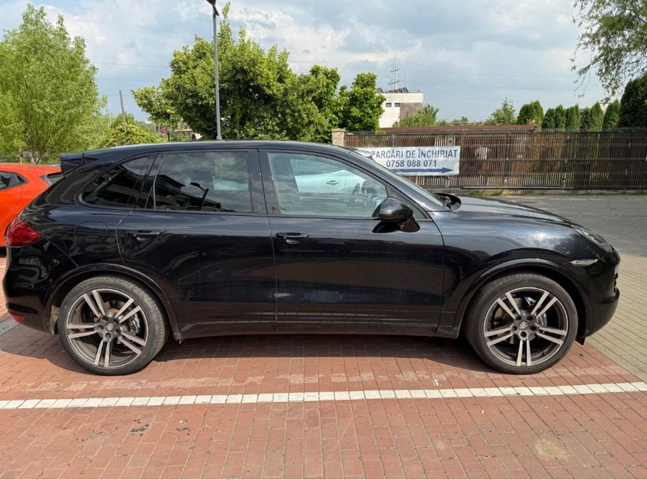 Porsche Cayenne 3.0d  15.700 eur (13.000  eur + 21%TVA deductibil