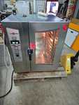Конвектомат Convotherm 10 тави с парогенератор