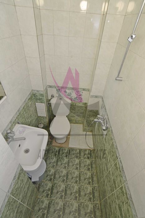 Дава се под наем Двустаен апартамент в Варна, Център - 60 кв.м за 433.5 € - Снимка #3