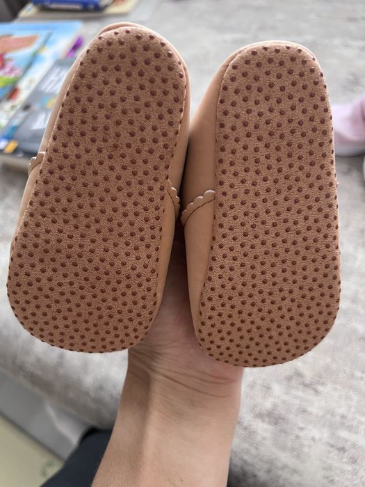 Нови обувки за момиченце