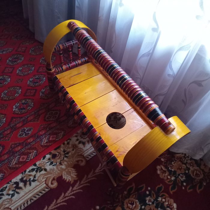 Бешик сотилади б у