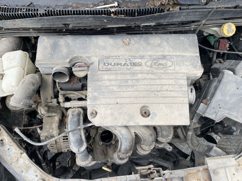 Ford Fiesta Mk6 на части