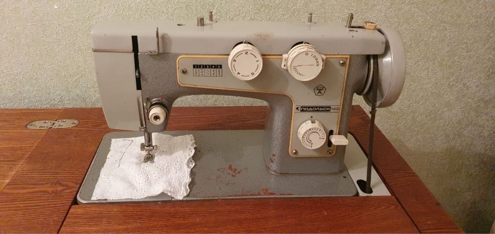 Подольск-142 швейная машинка