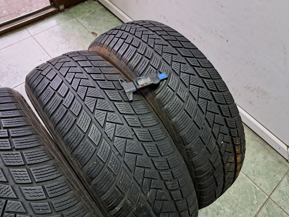 4 anvelope 215/65 R17 Vredestein