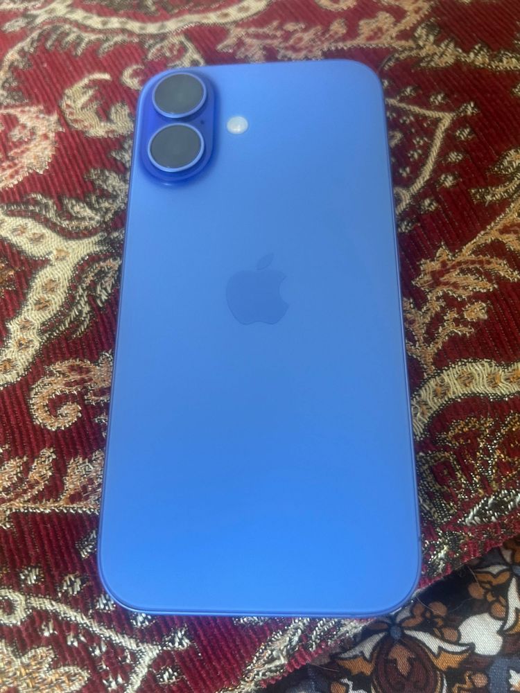IPHONE 16 в хорошем состоянии