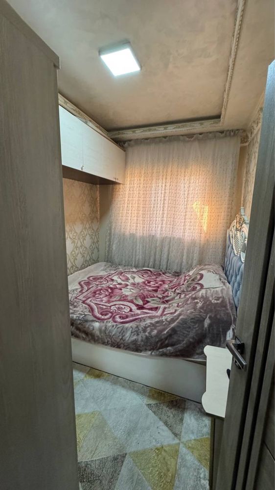 Gulzorda 3 xonali uy sotiladi