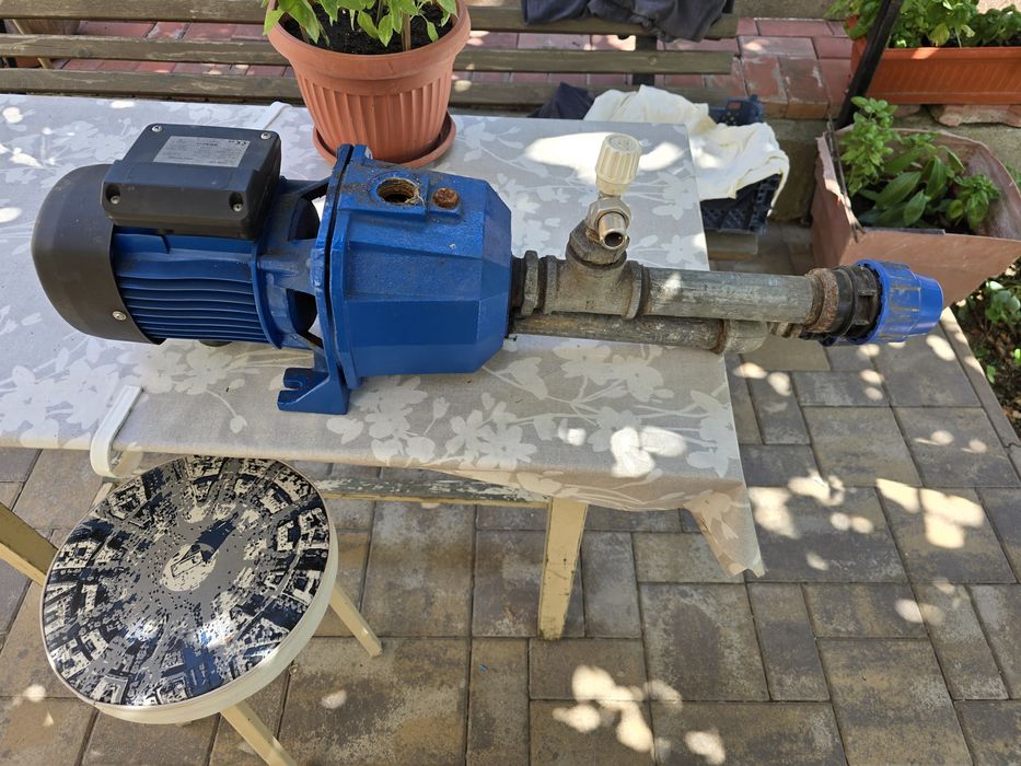 Pompa cu ejector