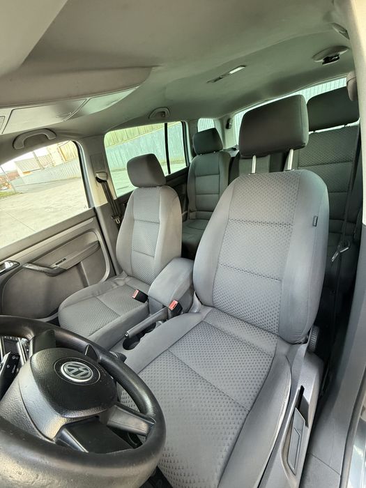 Volkswagen Touran 1.9 TDI 105 CP Automat – 7 locuri, negociabil