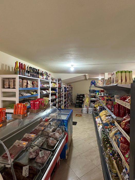 Vand casa in cartierul bujac + afacere la cheie